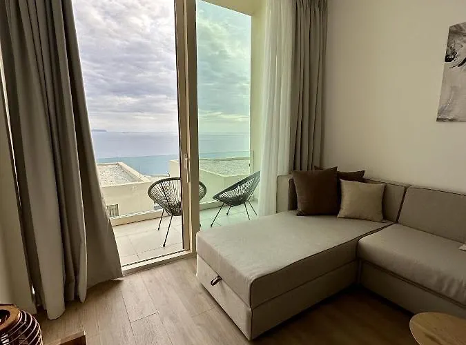 Sapphire Coast Palasë