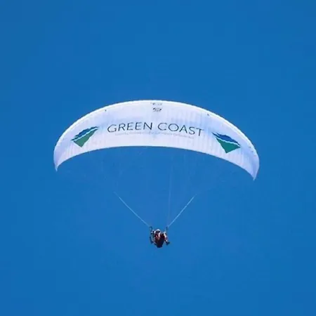 Sapphire Coast 아파트 팔라서